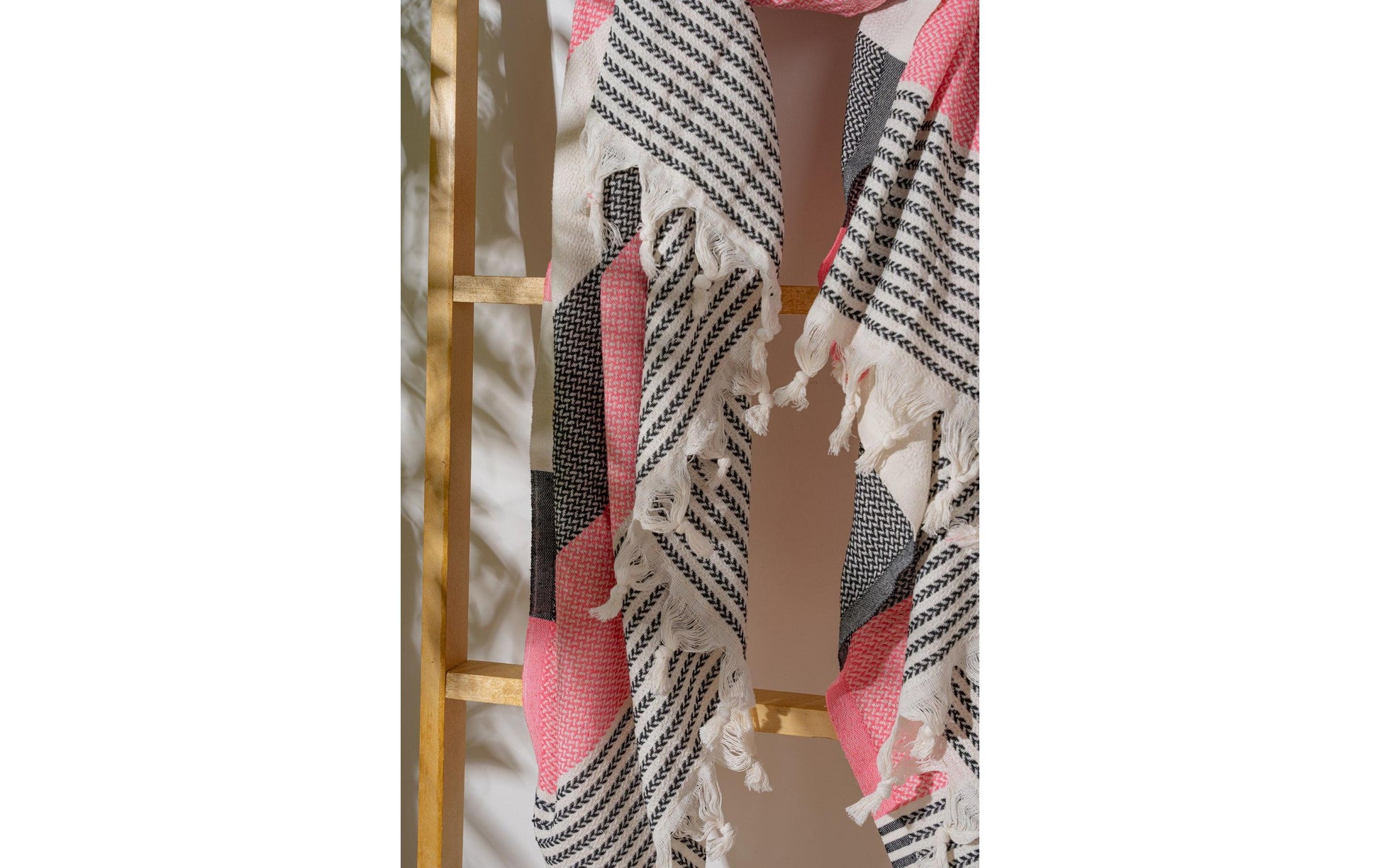 Foutastic Strandtuch Color – 100 × 180 cm, Mehrfarbig/Pink, 100% Baumwolle