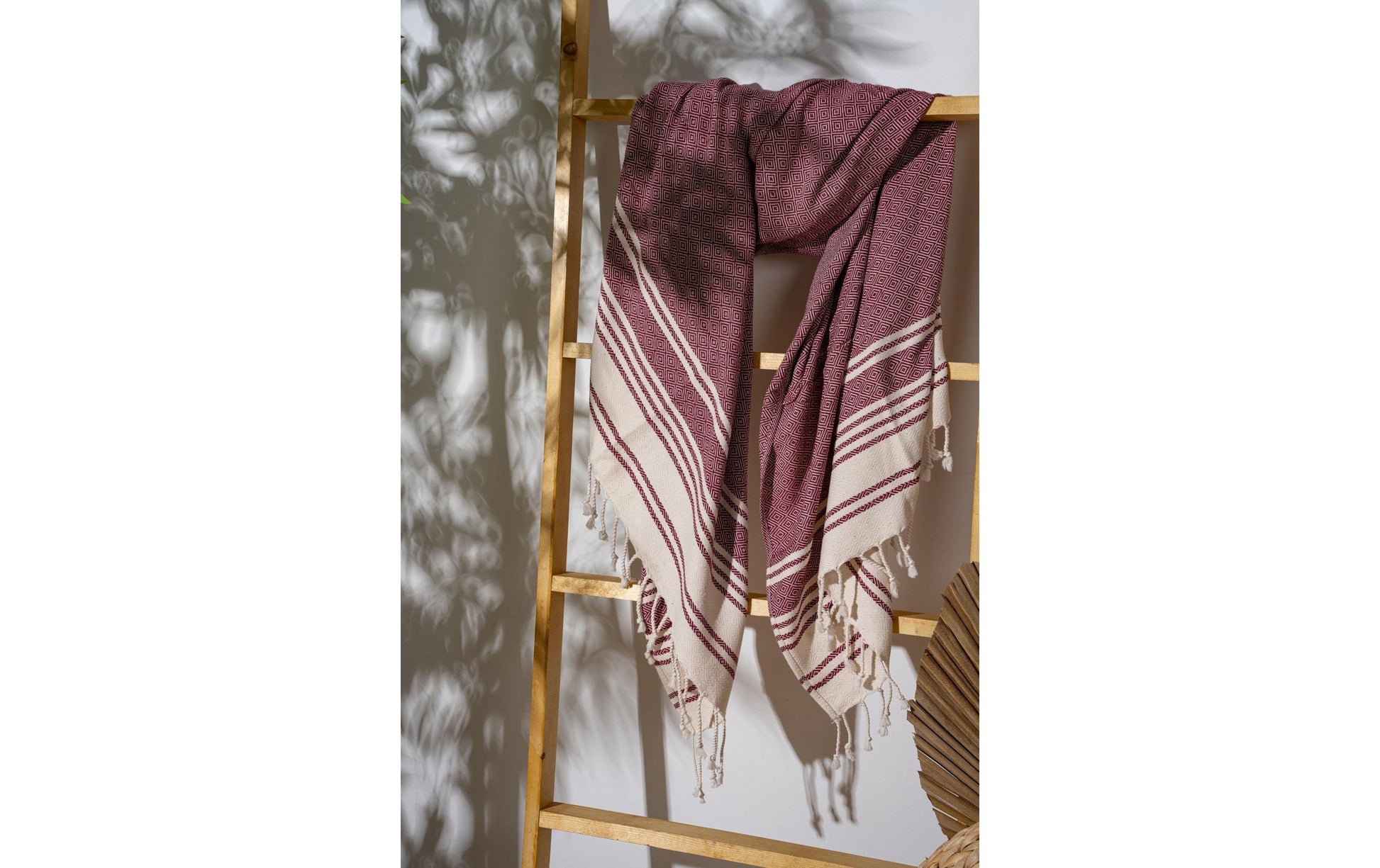 Foutastic Strandtuch New Diamond – 90 × 170 cm, Dunkelrot/Beige, 60% Baumwolle/40% Polyester
