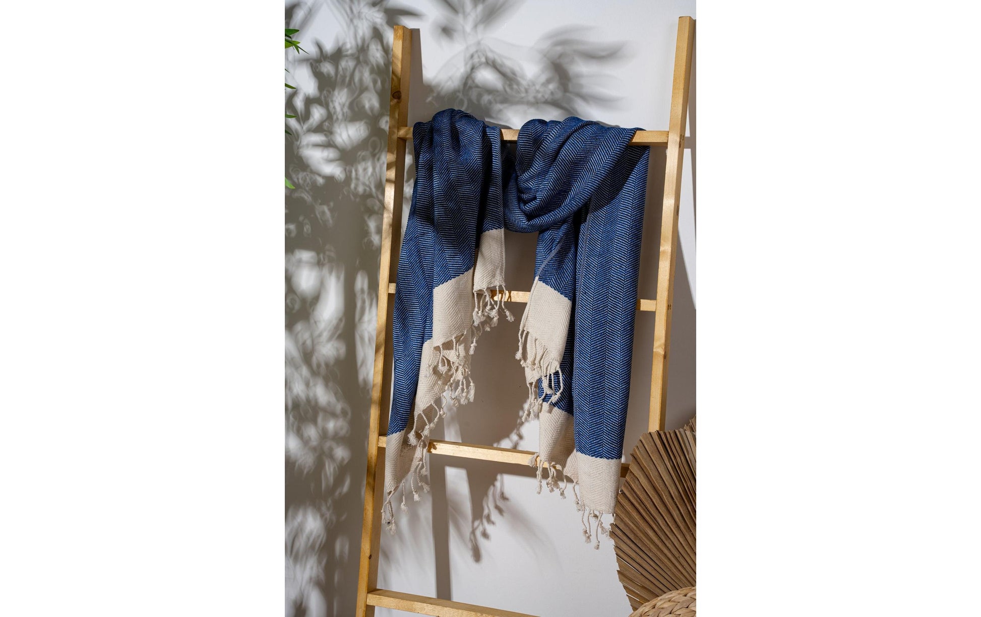 Foutastic Strandtuch Baliksirti – 90 × 180 cm, Dunkelblau, 90% Baumwolle/10% Polyester
