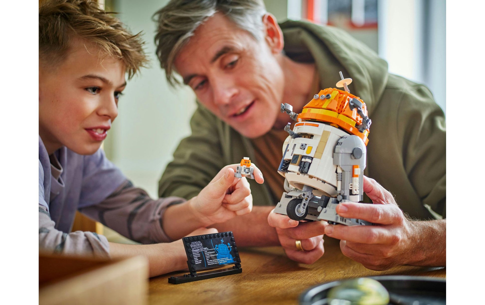 LEGO Astromech-Droide Chopper (C1-10P) – Bauset – Star Wars – 1039-teilig – 38,2×9,4×26,2 cm – ab 10 J.