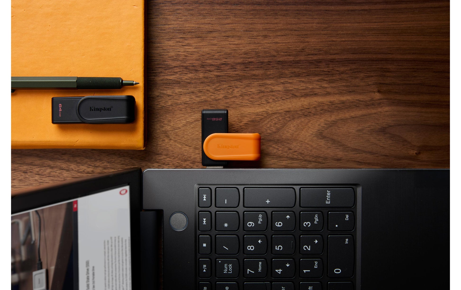 Kingston Technology Kingston DT Exodia S USB-Stick – 256 GB, USB 3.2 Gen 1, Schwarz/Orange