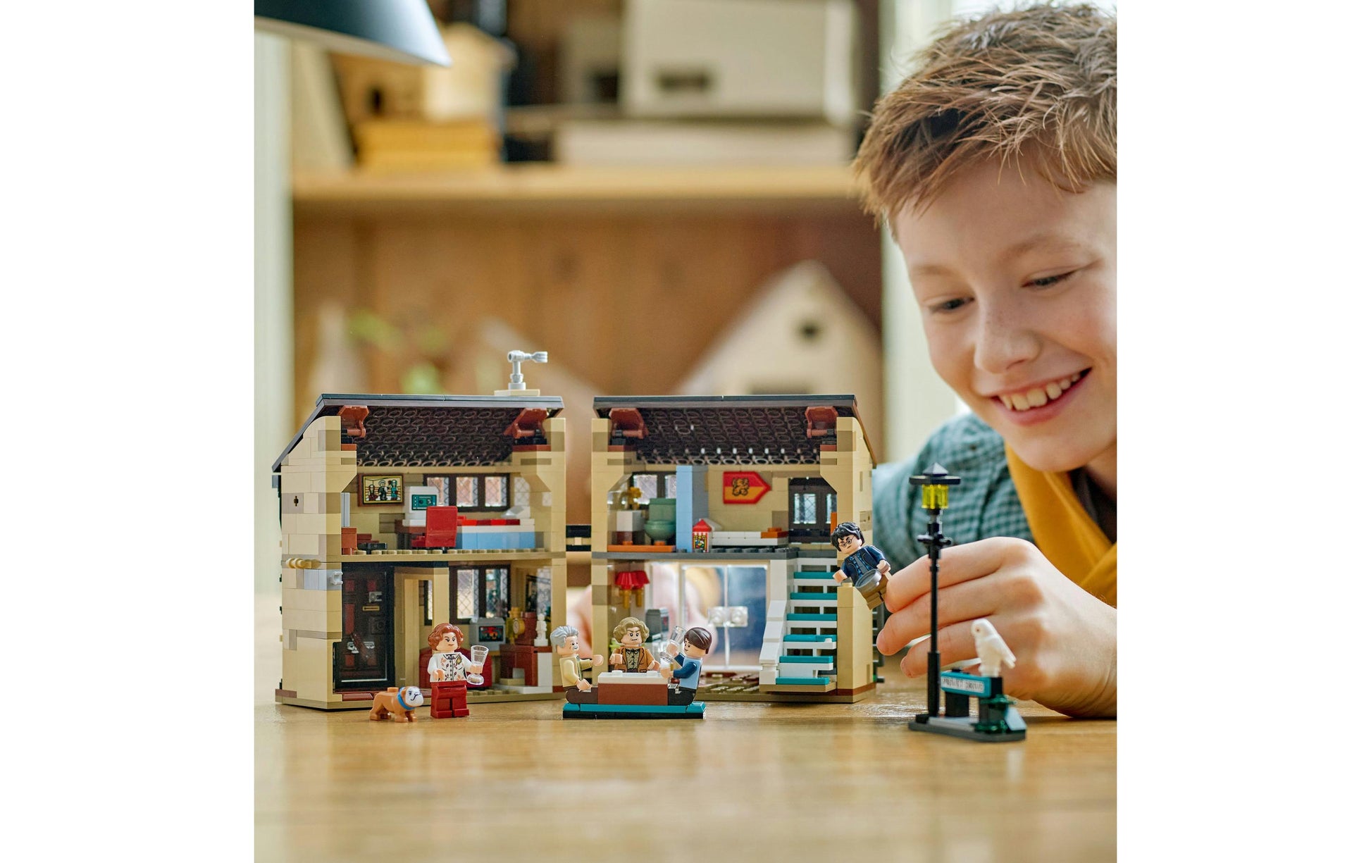 LEGO Ligusterweg: Tante Magda Set – Wizarding World – 26,2 × 7,1 × 38,2 cm – 639 Teile – ab 8 J.