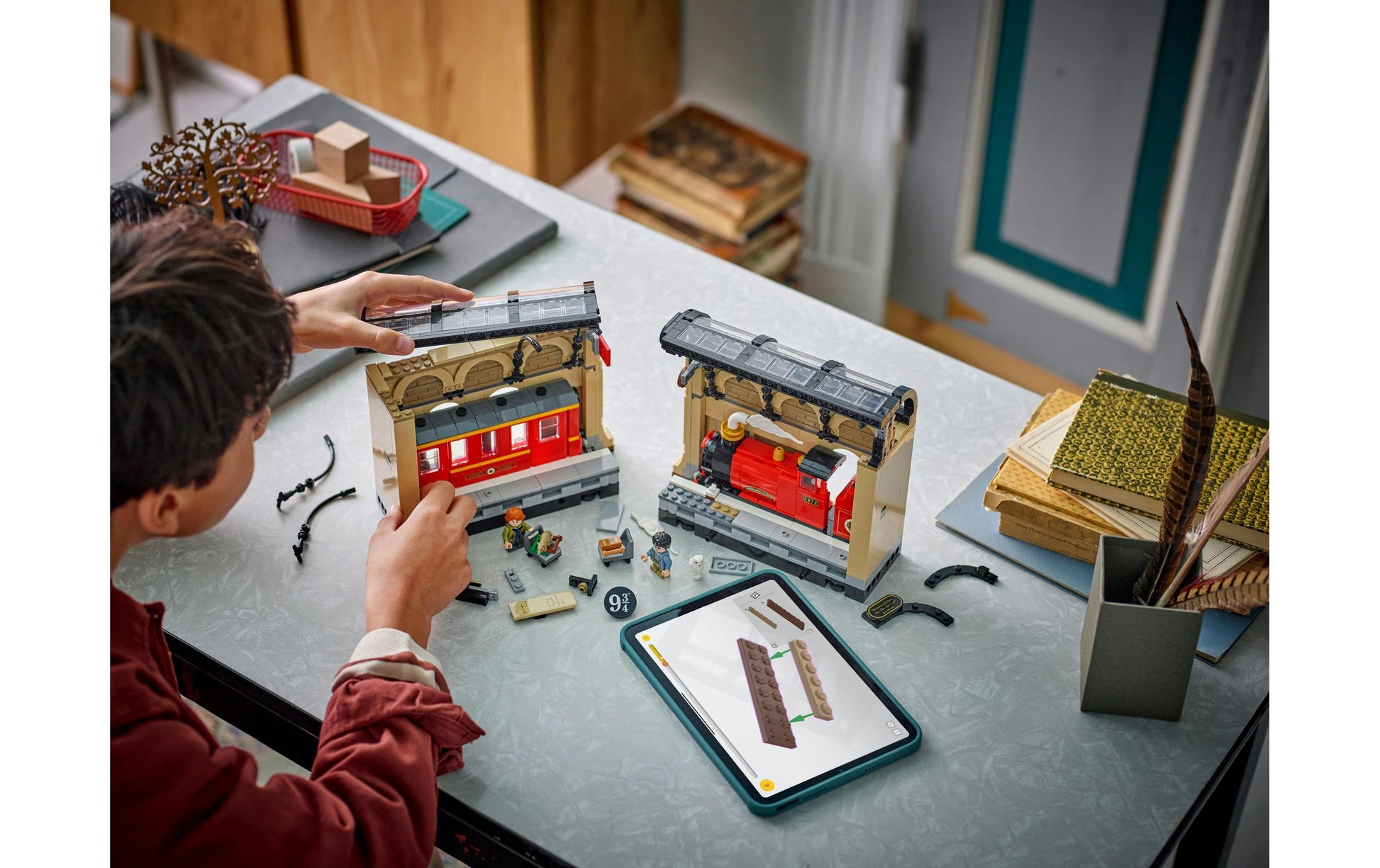 LEGO Hogwarts Express Buchstütze – 832-teilig – 28,2 × 8,8 × 45,6 cm – ab 10 J.
