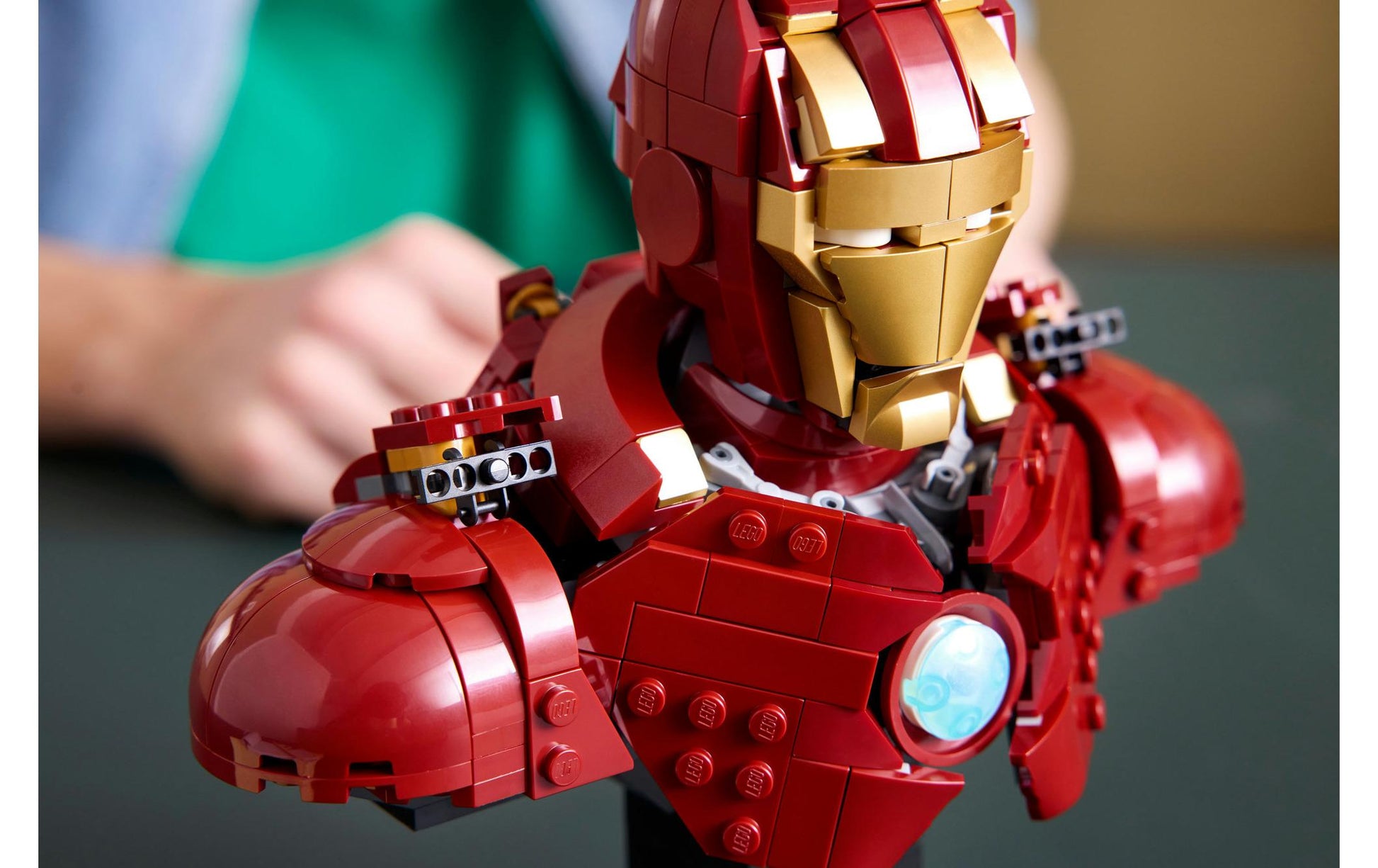 LEGO 76327 Iron Man MK4 3D Puzzle – 436 Teile – 26,2×6,2×22,2 cm – ab 18 Jahren – Marvel