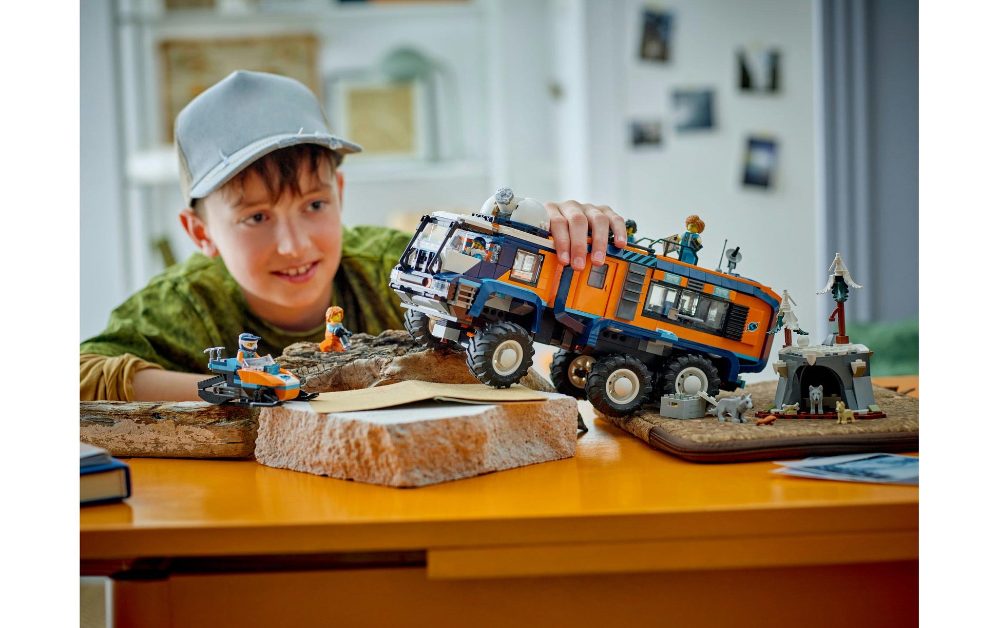 LEGO Arktis-Truck-Set mit Labor – City – 1064-teilig – 28,2×9,1×54 cm – ab 8 Jahren