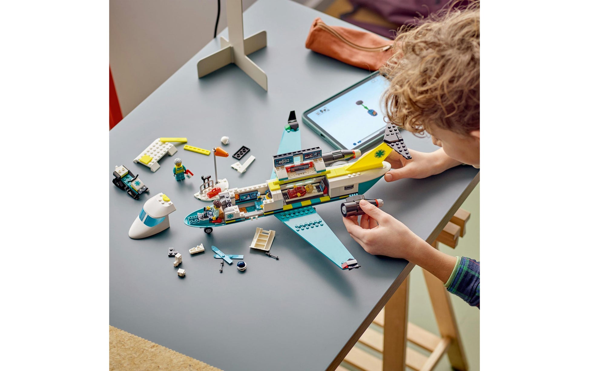 LEGO Bauset Notfallrettungsflugzeug – City – 403-teilig – 26,2 × 7,1 × 38,2 cm – ab 6 J.