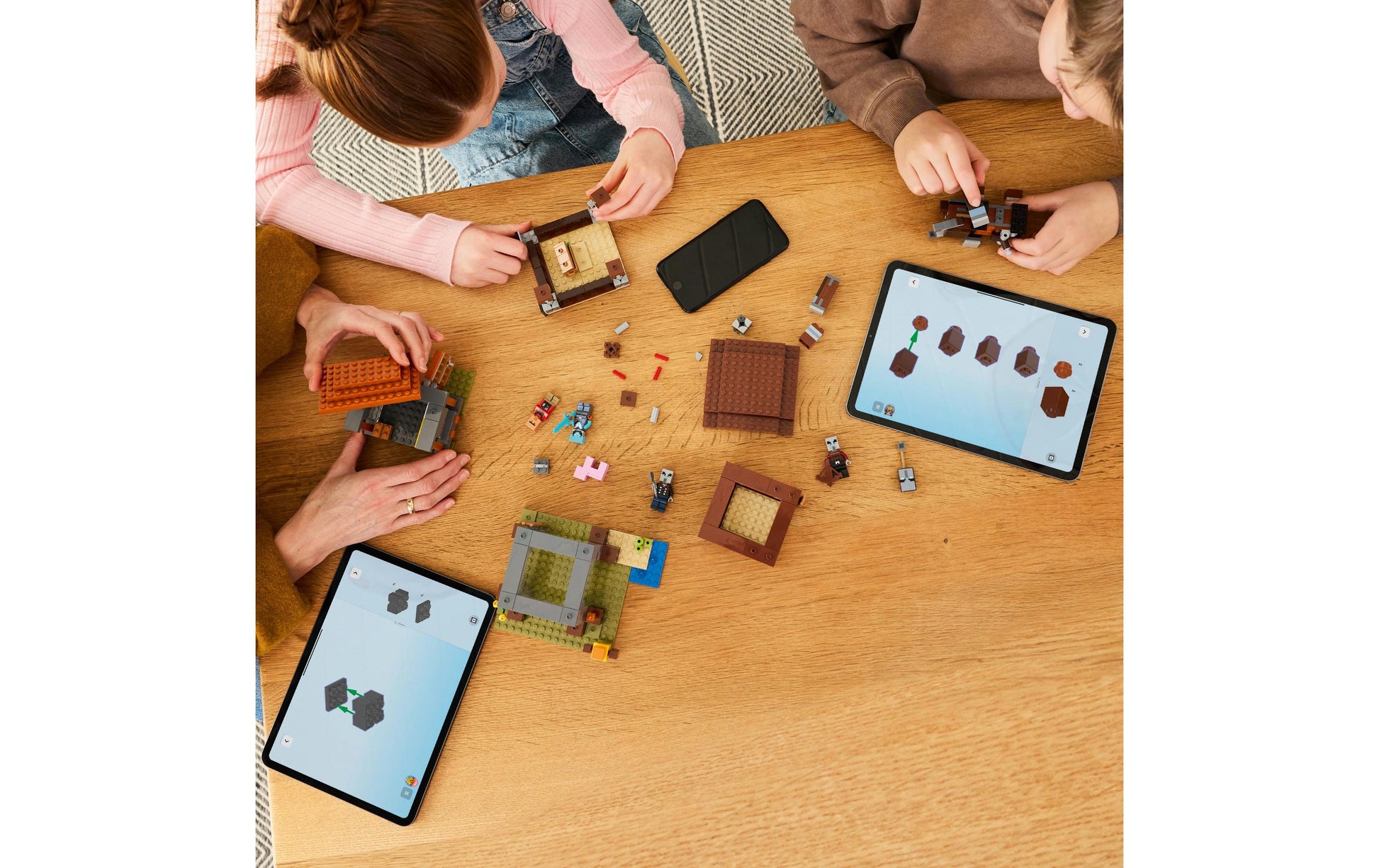 LEGO Minecraft Set – 665-teilig – ab 9 Jahren