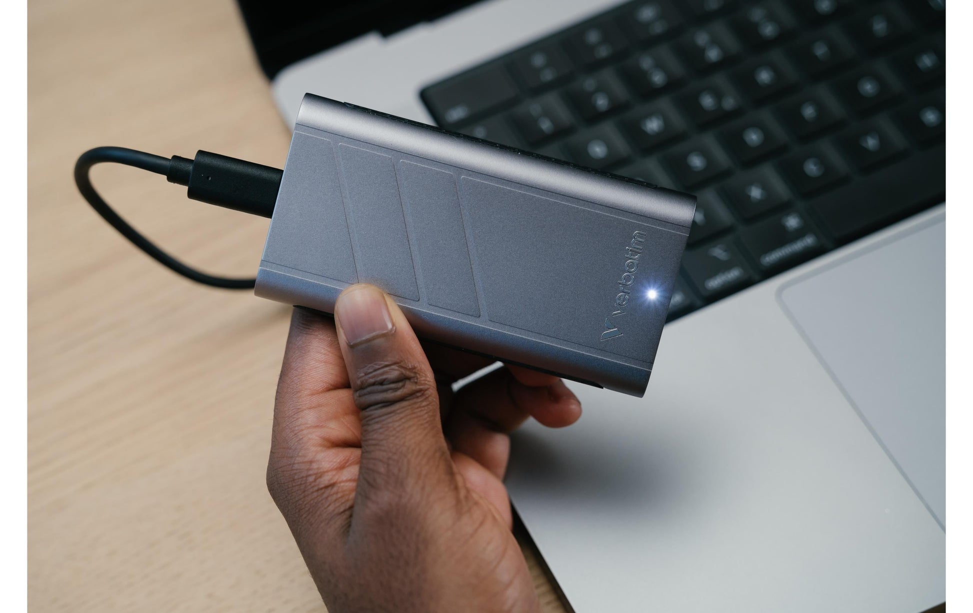 Verbatim TurboMetal – 1 TB SSD, USB4 Gen 2x2 (40 Gbit/s), USB Typ-C