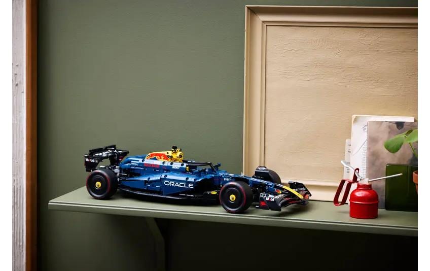 LEGO Technic Oracle Red Bull Racing RB20 F1 – 1639 Teile – 37,8 × 10,3 × 55,5 cm – ab 18 Jahren