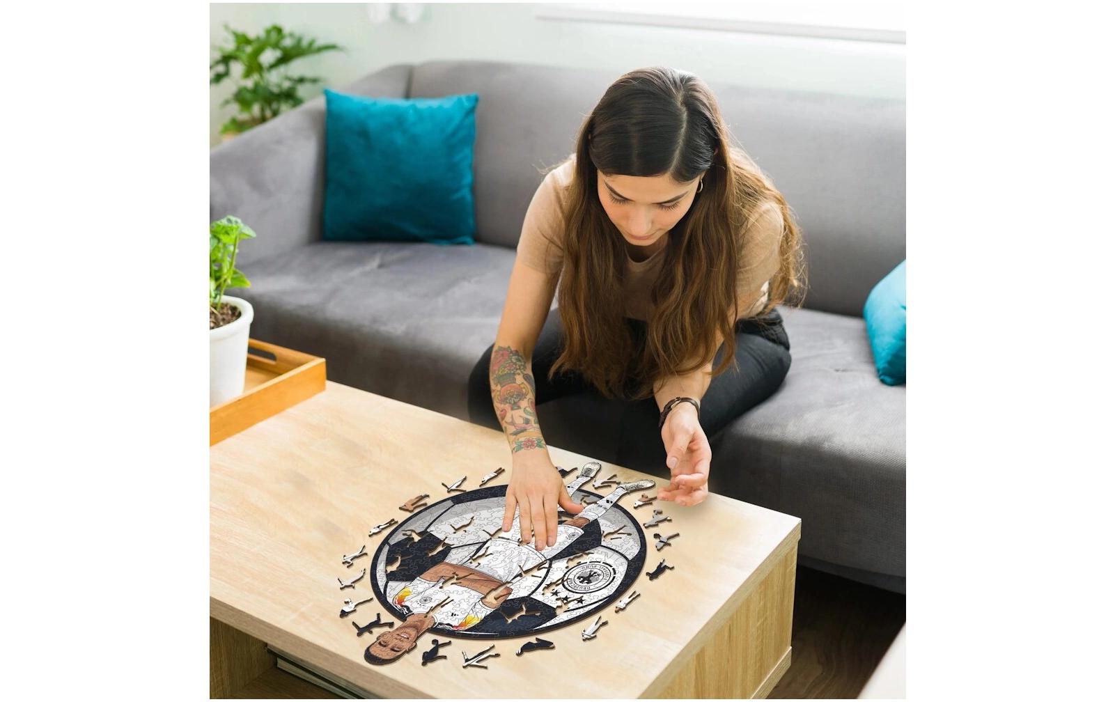 Iconic Puzzles Jamal Musiala Puzzle – 270 Teile – 30 × 42 cm – ab 10 J. – Holz