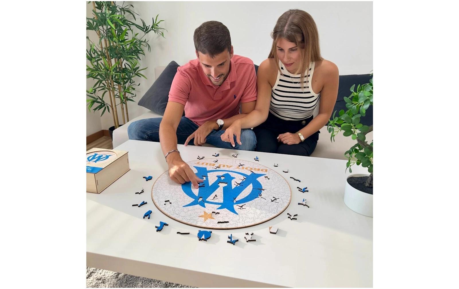 Iconic Puzzles Puzzle Olympique Marseille Logo – 270 Teile – 37,5 × 37,5 cm – ab 10 J. – Holz – Mehrfarbig