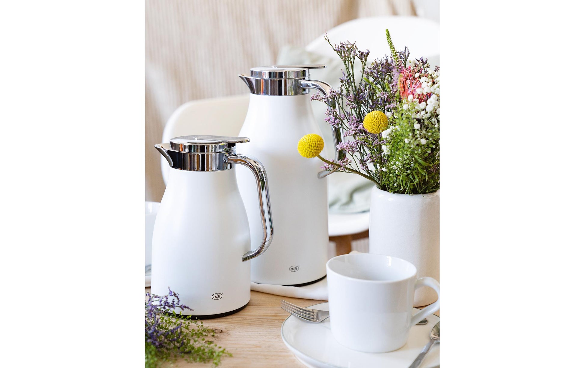Alfi Thermoskanne Skyline – 1,5 l, H 30,5 cm, Edelstahl, Weiss matt, mit Deckel, Warmhaltezeit 12 h