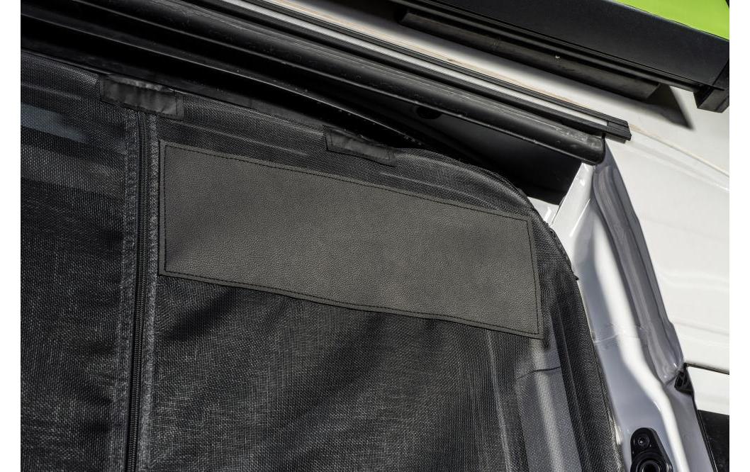 VanQuito Auto-Moskitonetz, Magnetreissverschluss – für VW (Beifahrerseite rechts) – Schwarz – Glasfaser/PVC