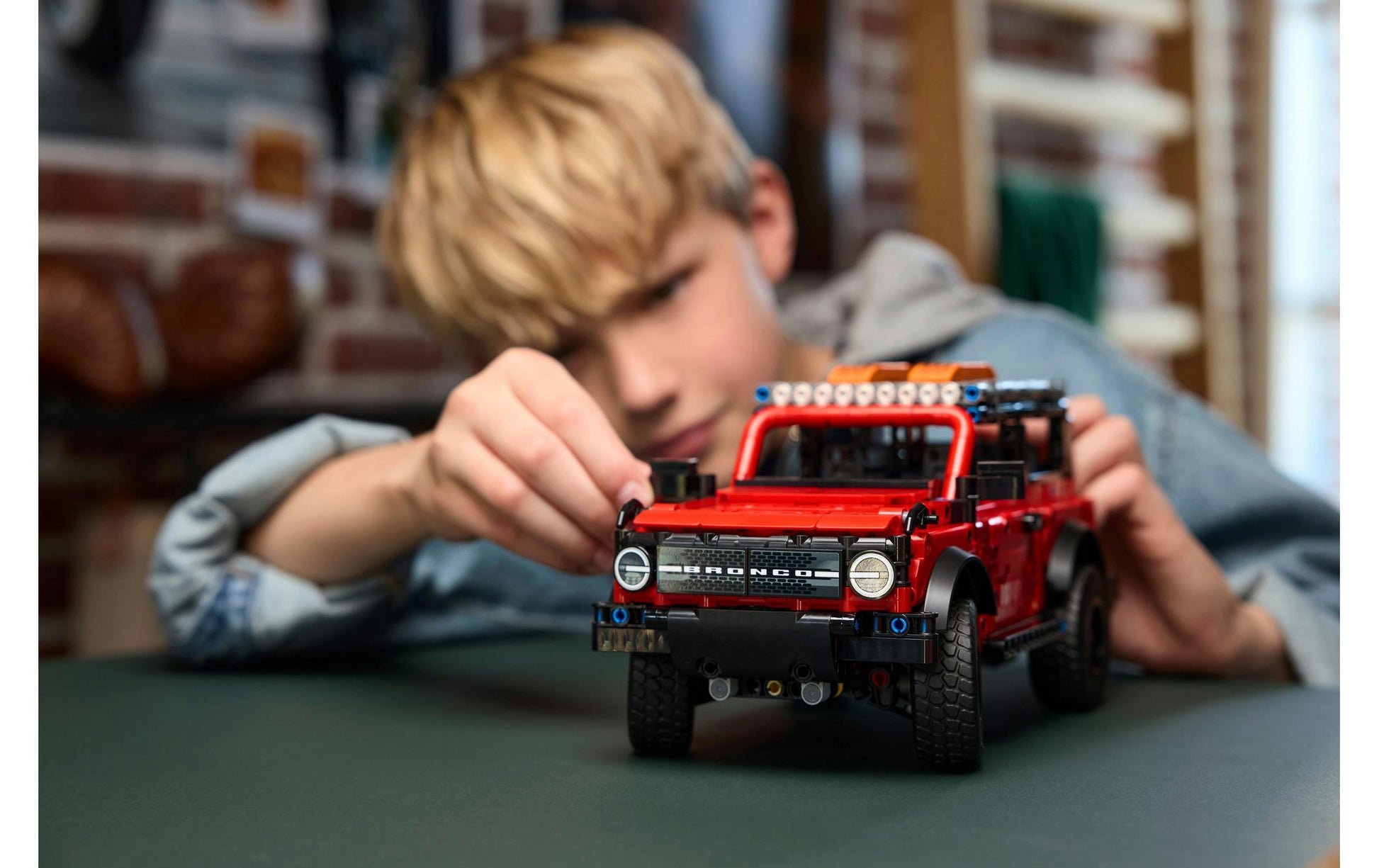 LEGO Technic Ford Bronco Offroader 3D-Puzzle – 943-teilig – ab 9 J.