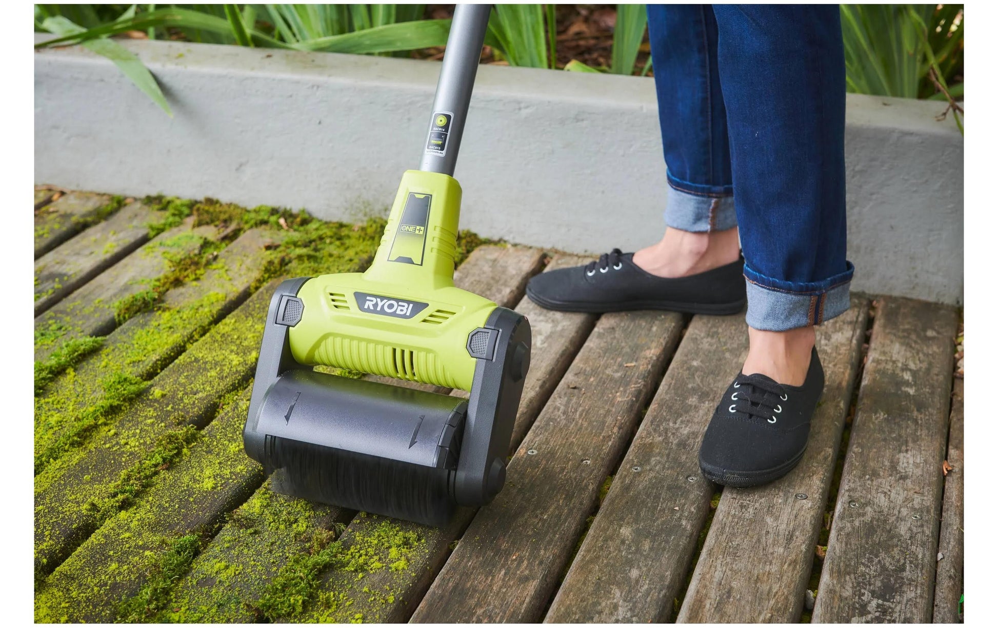 Ryobi Terrassenreiniger RY18PCB-0 – Akku – Breite 162 mm – Solo