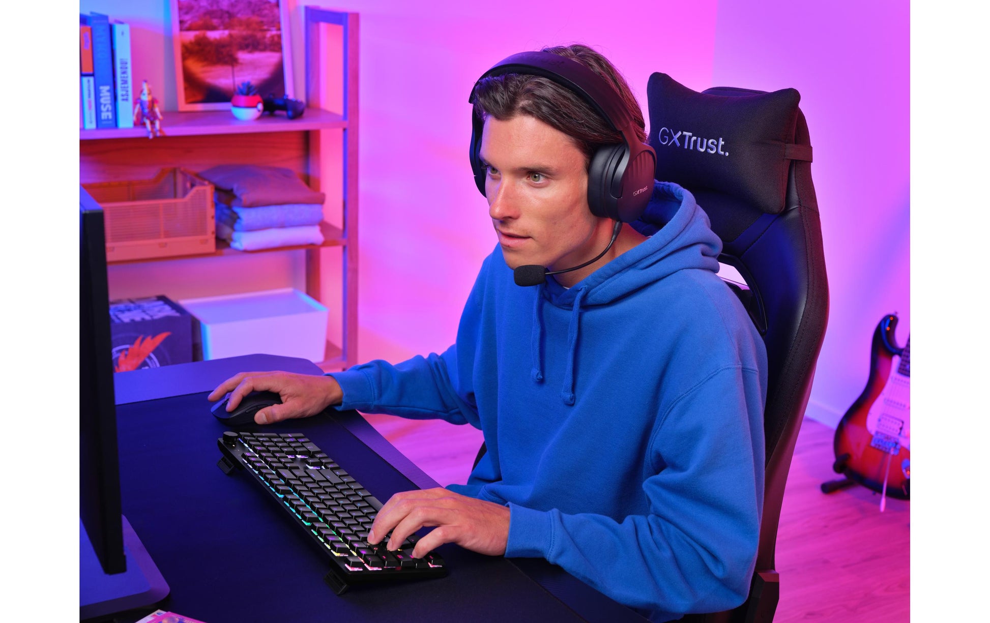 Trust GXT868 Torix – Tastatur, kabelgebunden (USB-A), US-Layout (EN), Fullsize (mit Ziffernblock), mechanisch