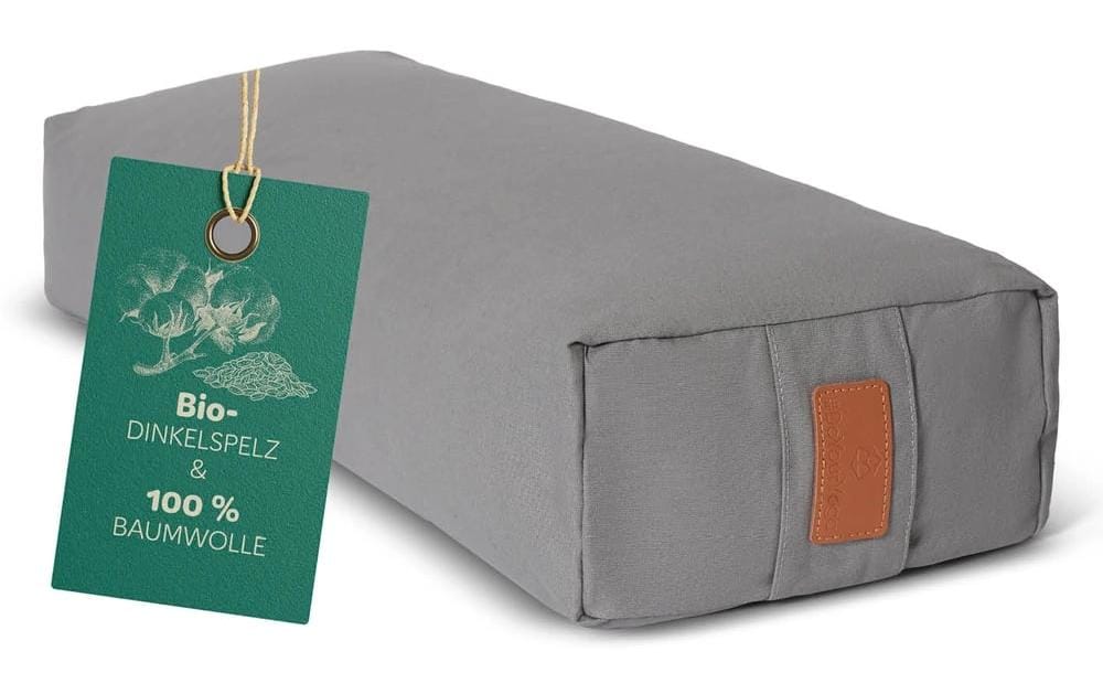 DoYourYoga Paravati Yogabolster Rechteck – 22 × 67 × 13 cm, Baumwolle, mit Dinkelspelz, Grau