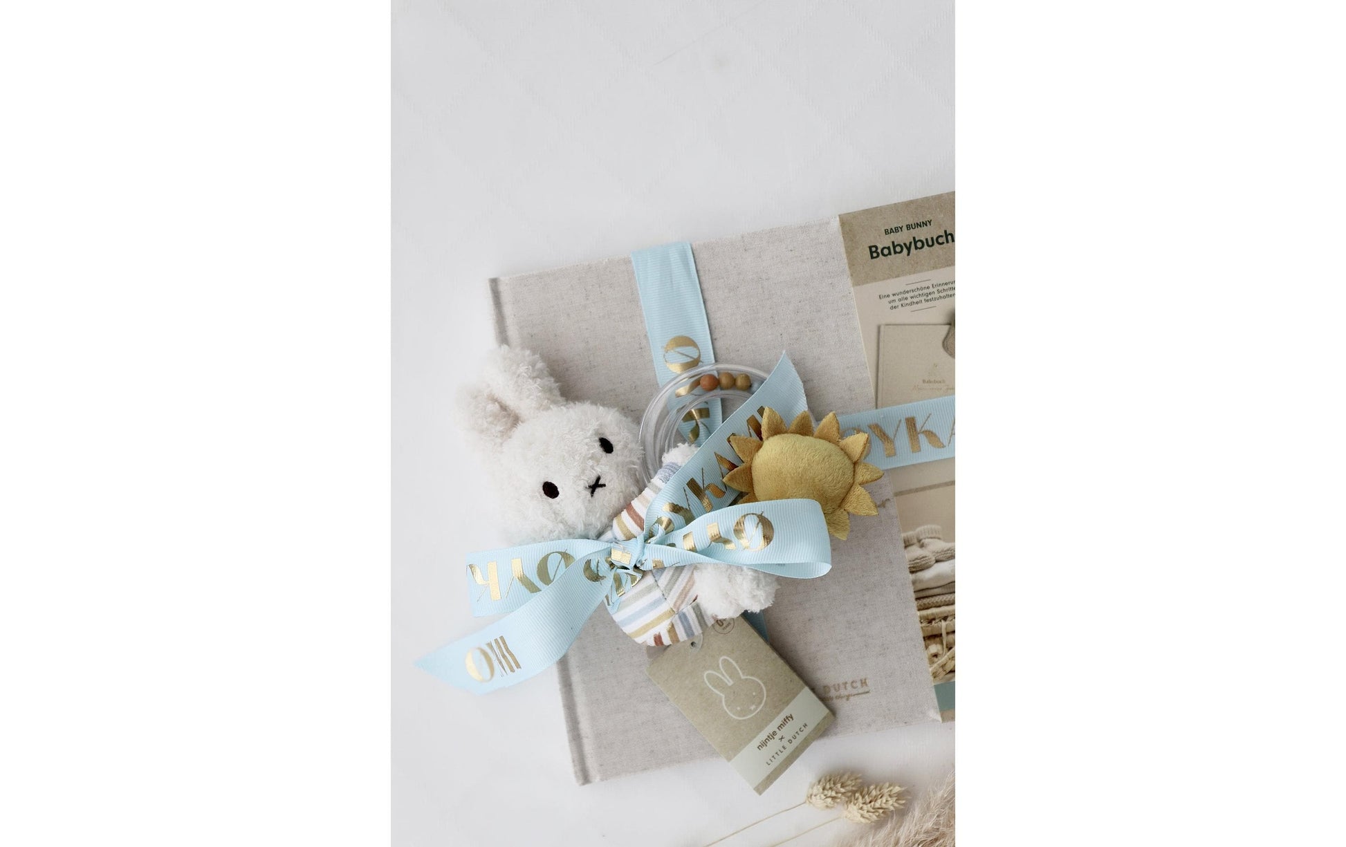 OYKAMI Babytagebuch Miffy – mit Miffy-Stofftier, blau