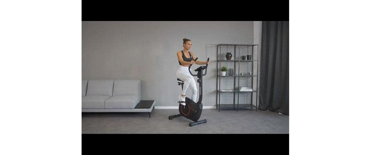 HAMMER Magnetischer Fahrradtrainer Cardio T3, Belastbarkeit 110 kg, Schwungmasse 6 kg – Schwarz