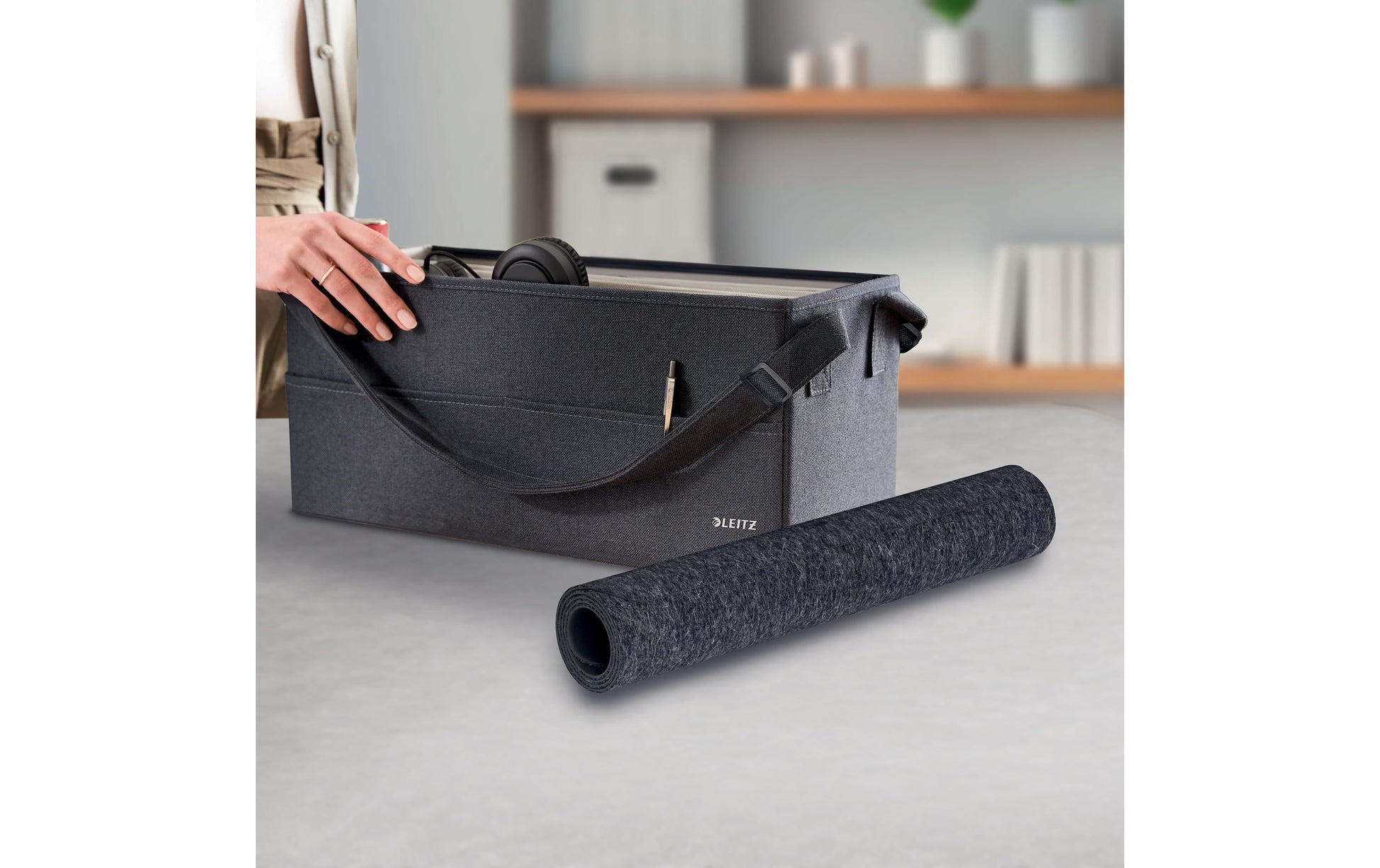 Leitz Schreibtischunterlage – 700 × 360 mm, Filz, Dunkelgrau
