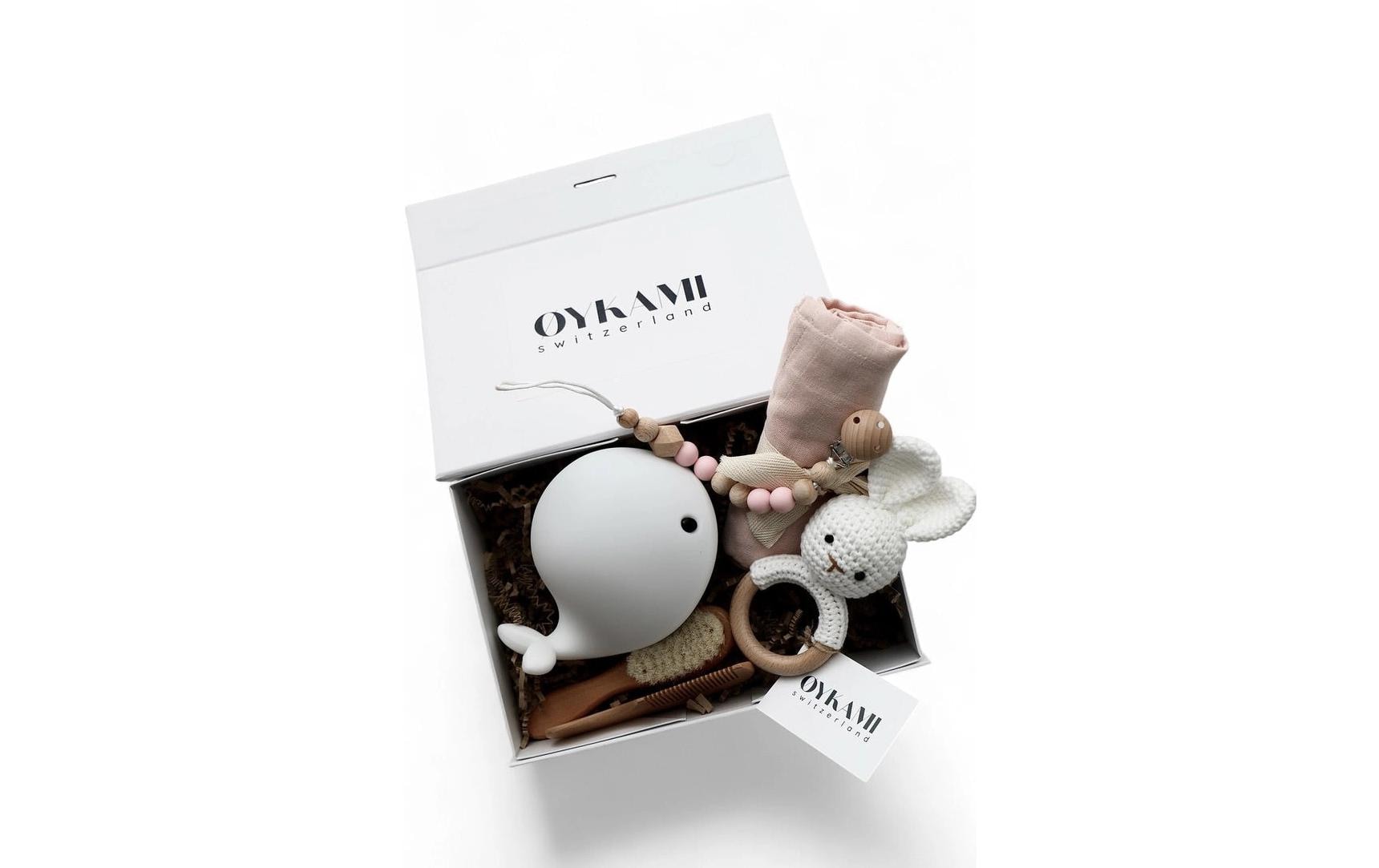 OYKAMI Geschenkbox – Rosa, Weiss