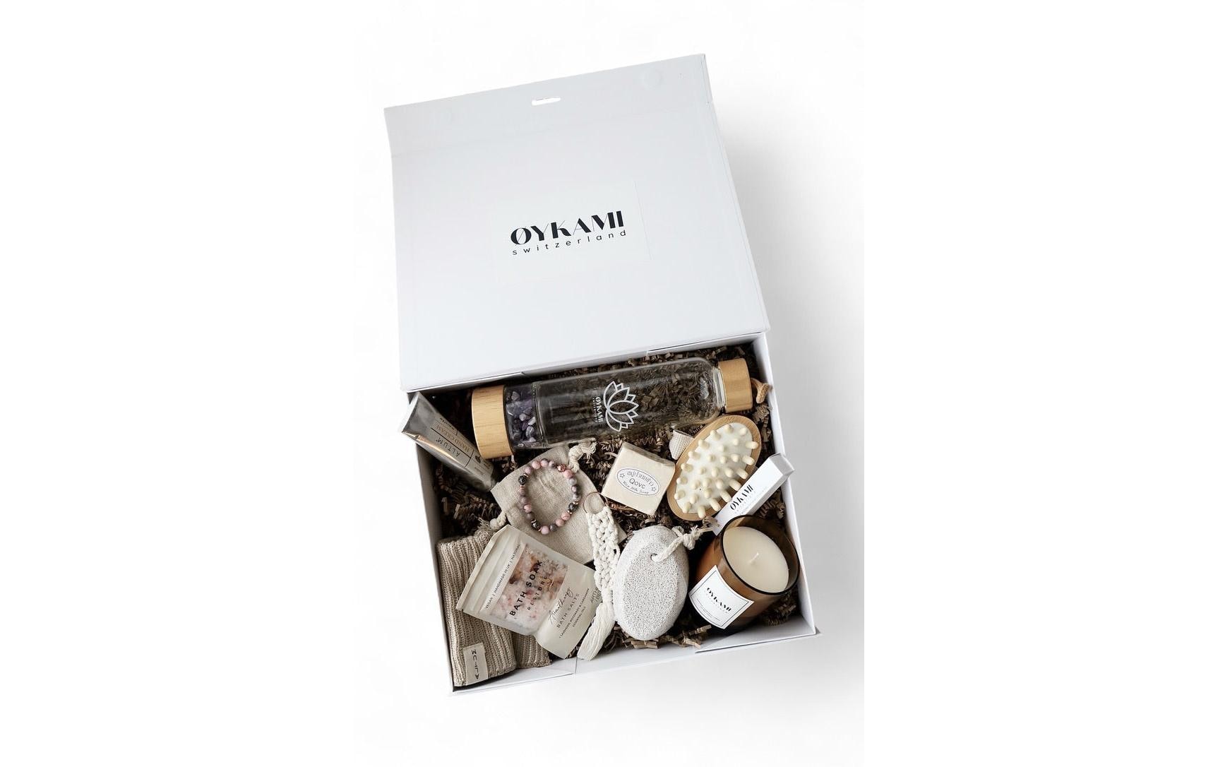 OYKAMI Geschenkbox – mit Soja-Duftkerze – Wachs & Sonstiges, Mehrfarbig