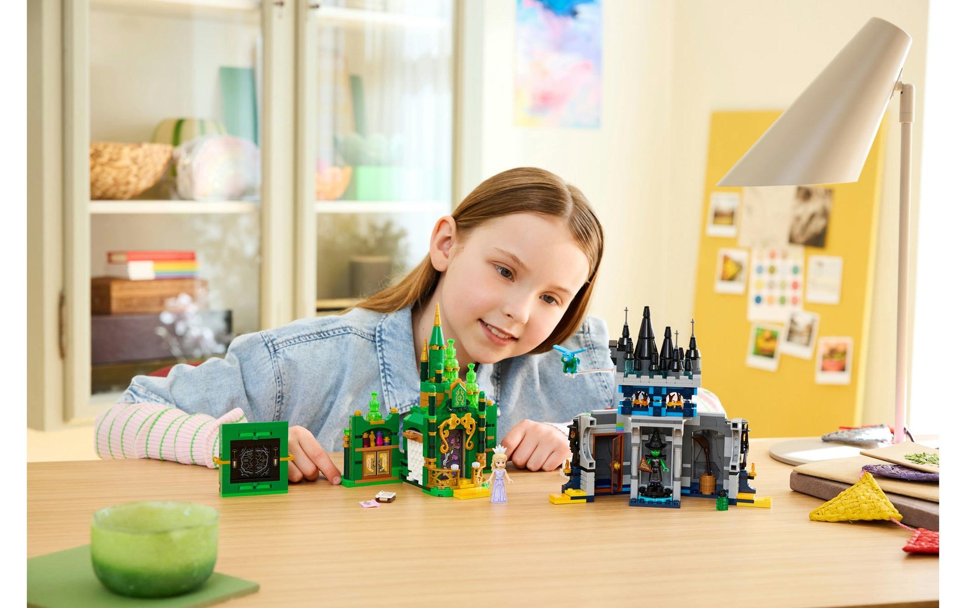 LEGO Smaragdstadt Burg Kiamo Ko Bauset – Wicked – 860-teilig – 26,2×7,05×38,2 cm – ab 9 J.