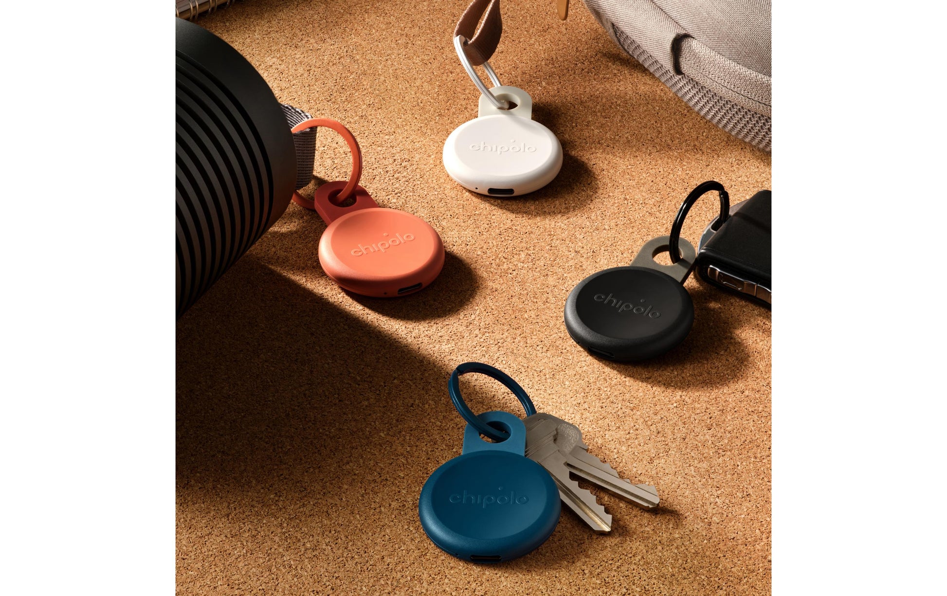 Chipolo LOOP – Bluetooth-Tracker – für Android, iOS – 120 m Reichweite – 4er Pack – Mehrfarbig