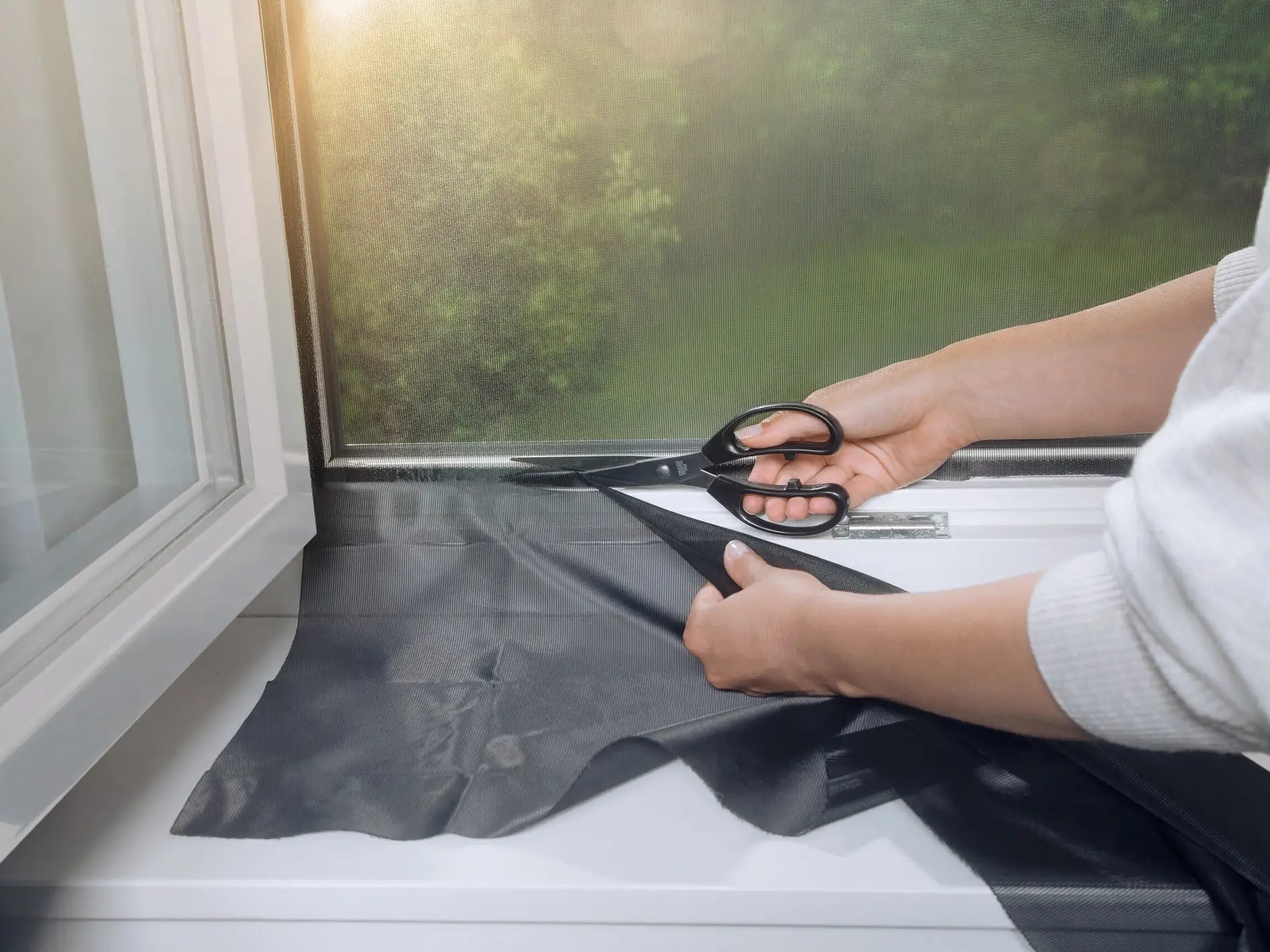 TESA Fenster-Fliegengitter – 120 × 240 cm – Anthrazit – Polyester – Klettband – Für Fenster