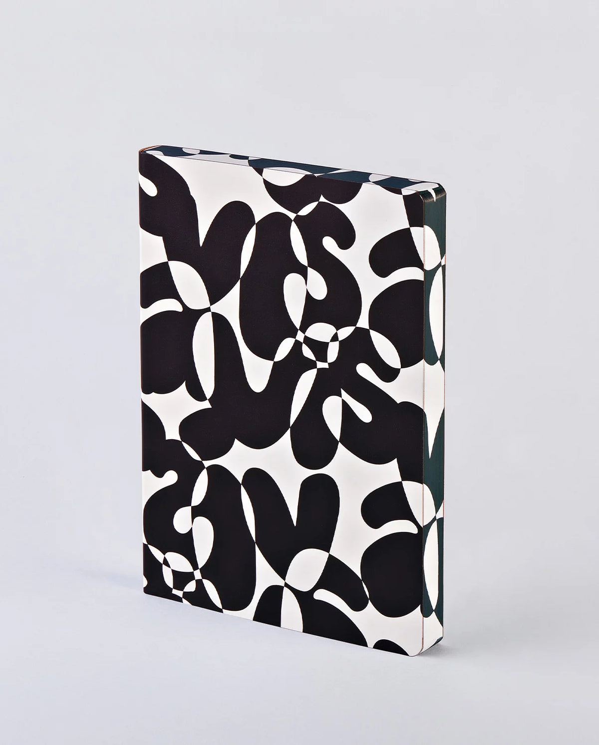 nuuna Notizbuch – 165 × 220 mm – 120 g/m² – Softcover, nummerierte Seiten; recyceltes Leder, schwarz/weiß