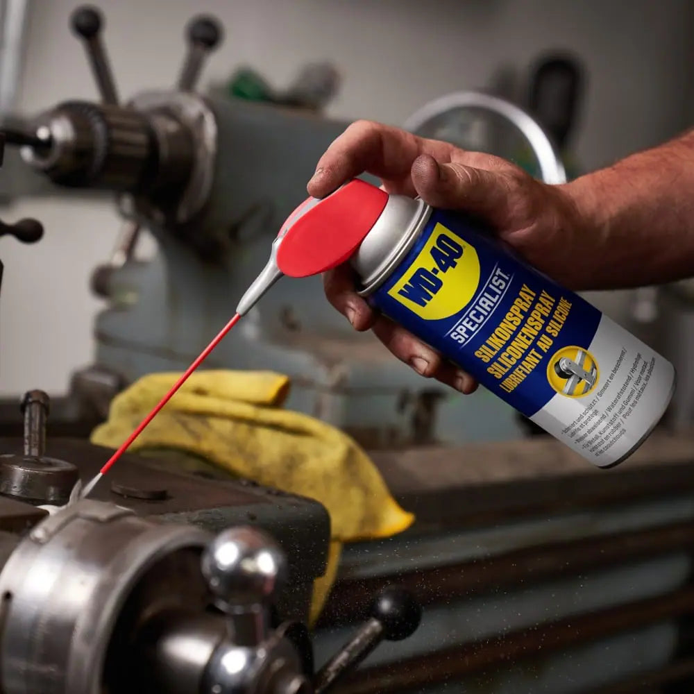 WD-40 SPECIALIST Silikonspray – 100 ml – für Metall, Kunststoff, Gummi