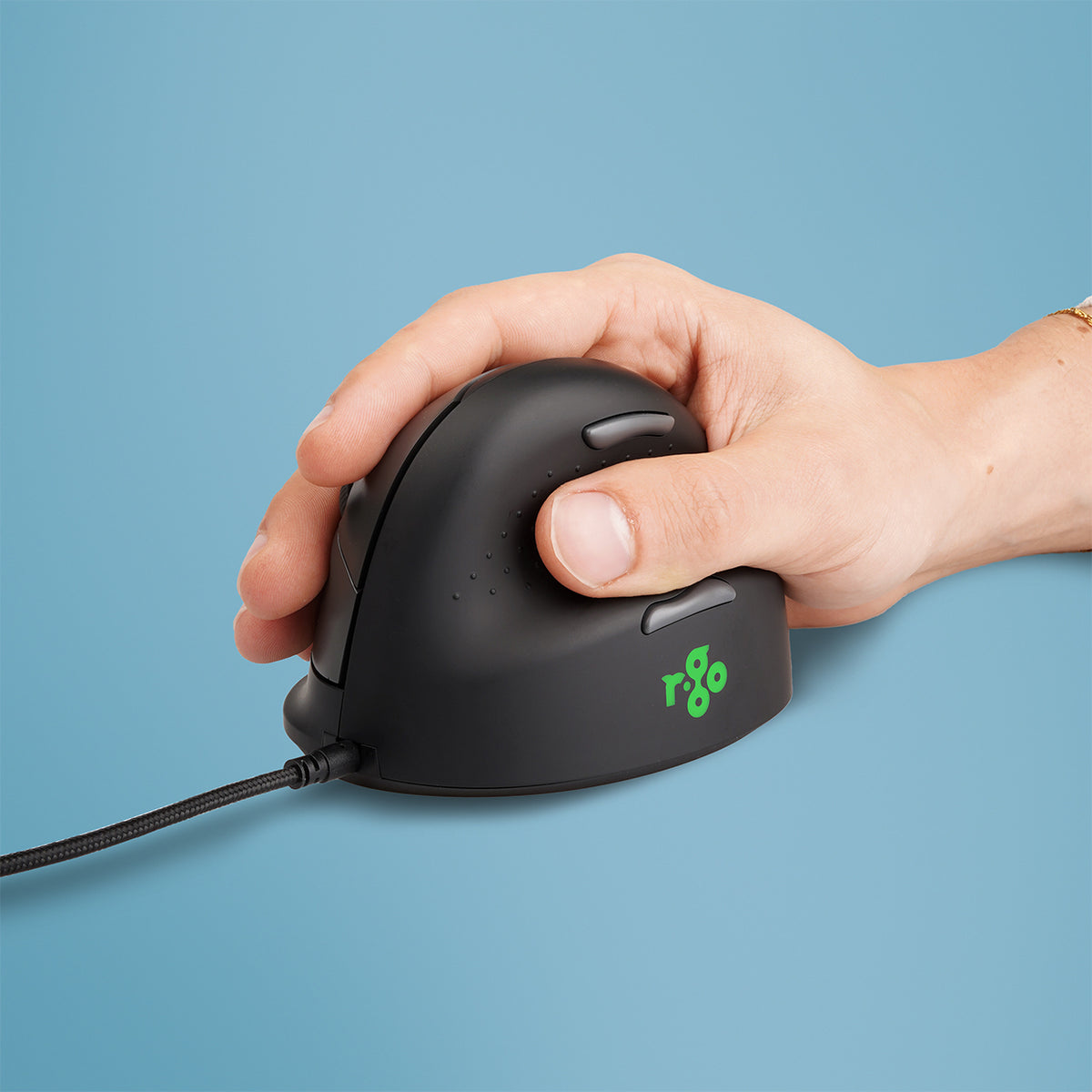 R-Go Tools Ergonomische Maus He Break – Maus – Kabelgebunden (USB‑A), 2400 DPI, Rechts, Schwarz