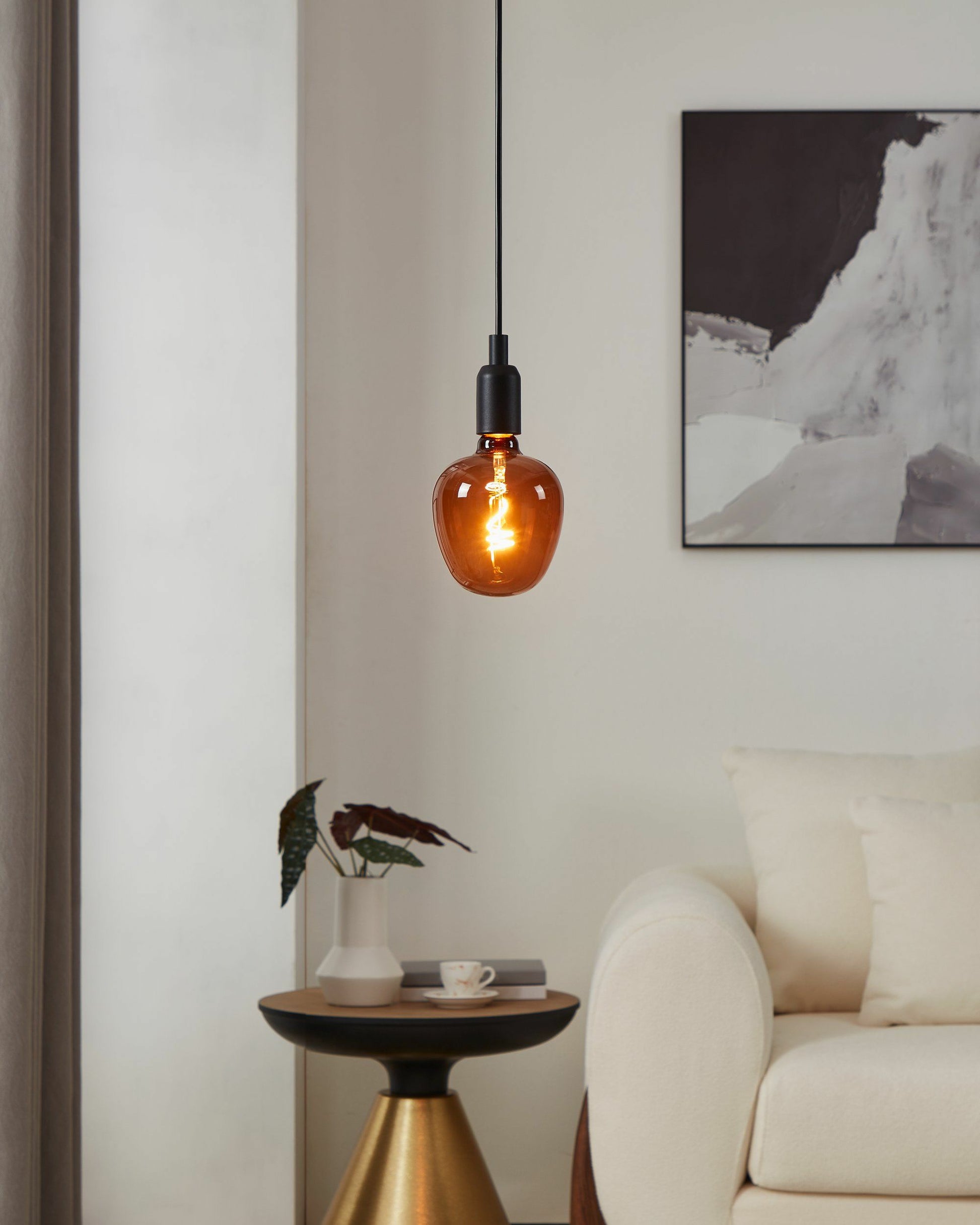 EGLO LED-Leuchtmittel Globe G125 E27 – 4 W dimmbar, 40 lm, 2000 K warmweiss, 120°, Glas Cognac