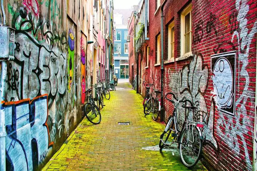 Ravensburger Puzzle Street Art in Amsterdam – 3000 Teile – 121 × 80 cm – ab 14 Jahren