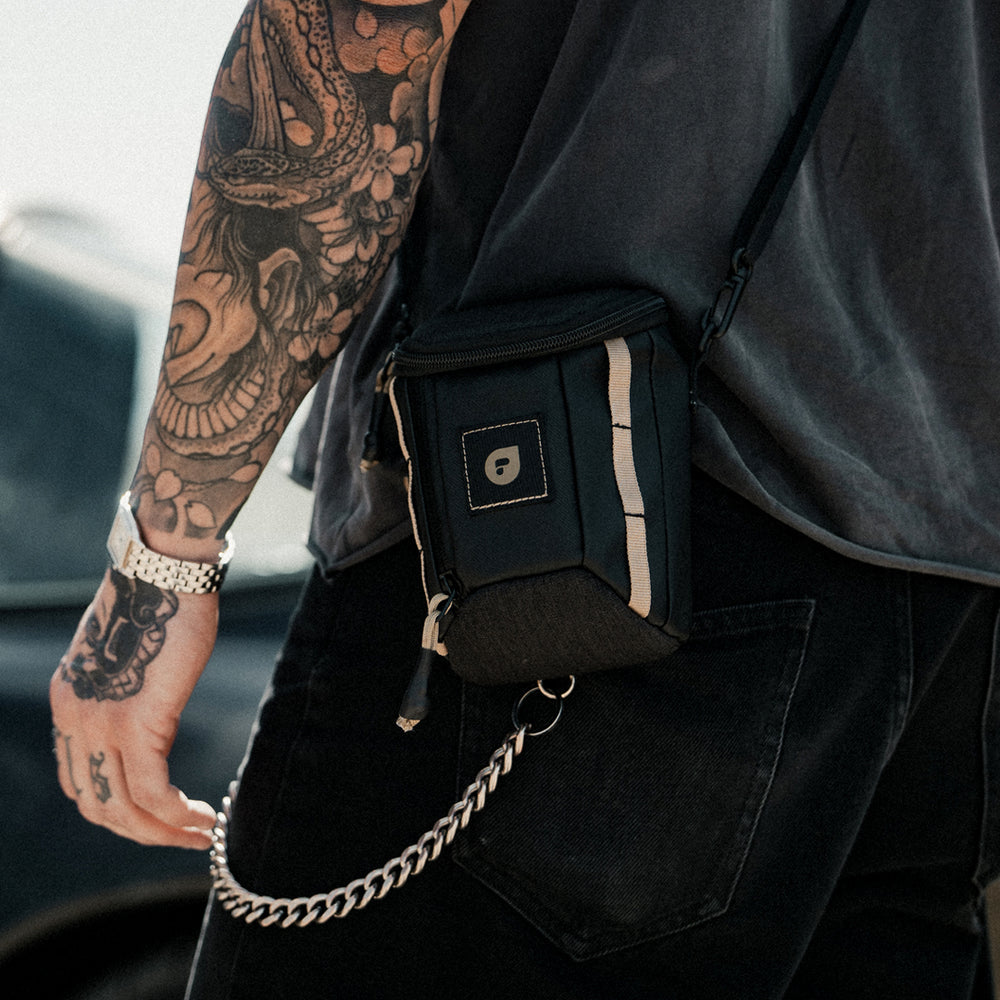 PolarPro RoadRunner 1L Schultertasche – Mikrofaser/Neopren – Schwarz – für Leica D-Lux, Fuji X100VI