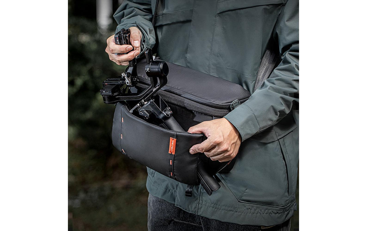PGYTECH OneMo Sling 11 l Tragetasche – 3 Objektive, spritzwassergeschützt, Crossbody – Grau-Camouflage