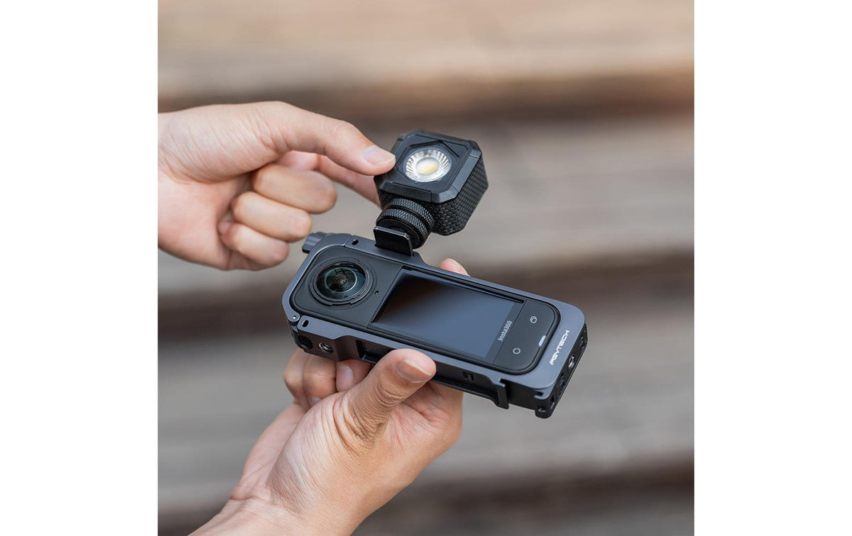 PGYTECH Kamerakäfig – Aluminium/Silikon, 62 × 22 × 145 mm – für Insta360 X5 – Schwarz