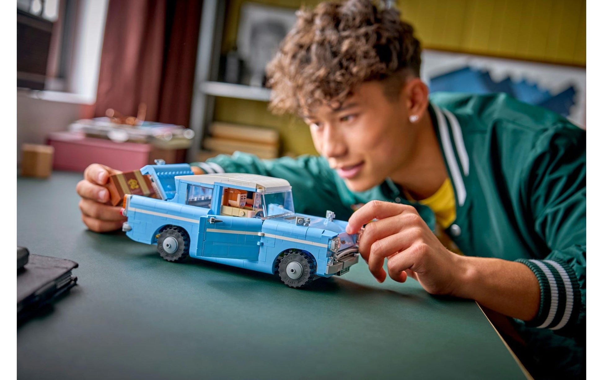 LEGO Harry Potter Fliegender Ford Anglia – 868-teilig – 26,2 × 7,05 × 38,2 cm – ab 14 Jahren