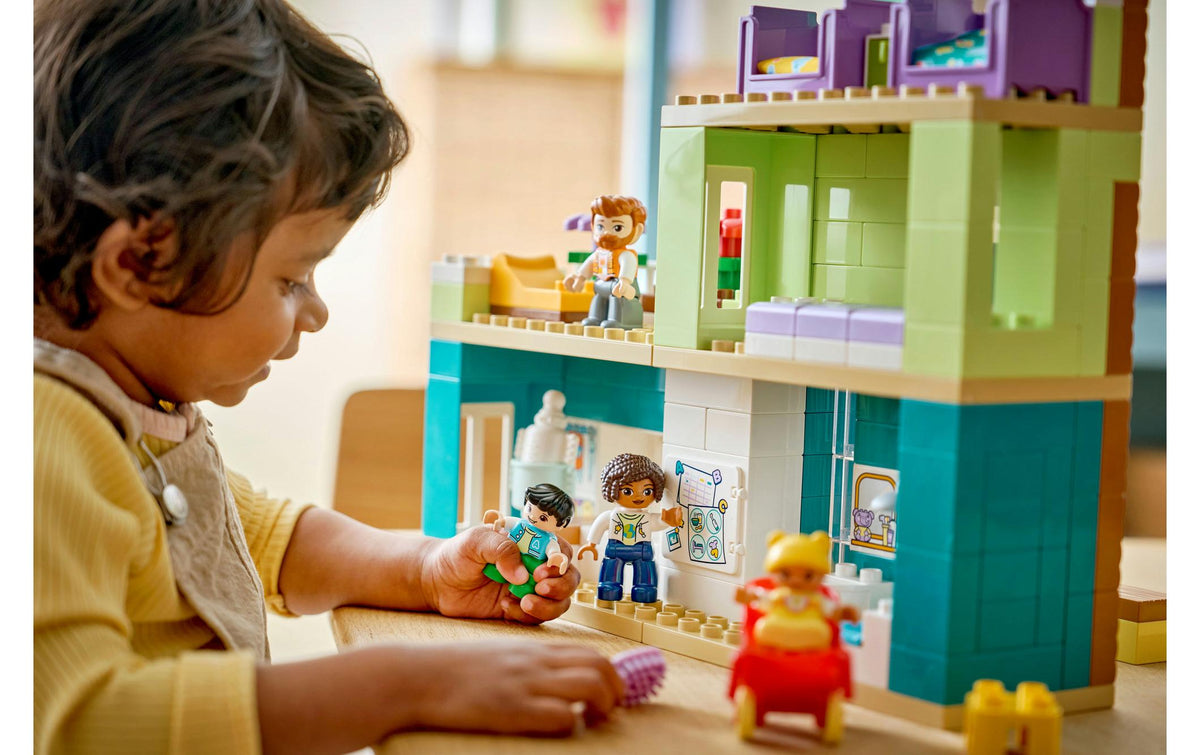 LEGO DUPLO Modernes Familienhaus 3-in-1 Bauset – 166-teilig – 37,8 × 13,2 × 55,5 cm – ab 2 Jahren
