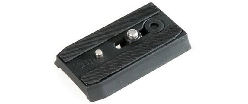 Benro QR-4 Schnellwechselplatte – Aluminium, 635 × 127 mm – Stativgewinde 1/4" – für S2 Videokopf – Schwarz
