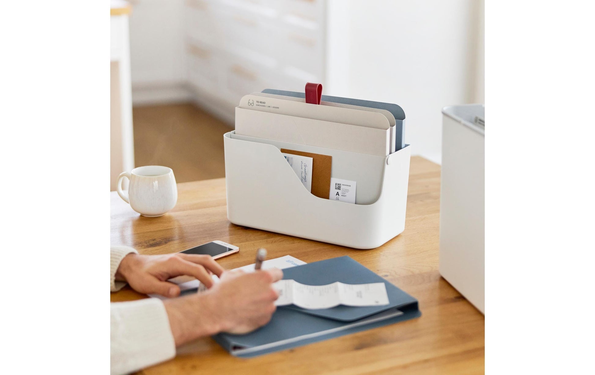 Rotho My Paper Plus Archivschachtel – für A4, B 292 × H 465 mm, beige, Recycling-Kunststoff