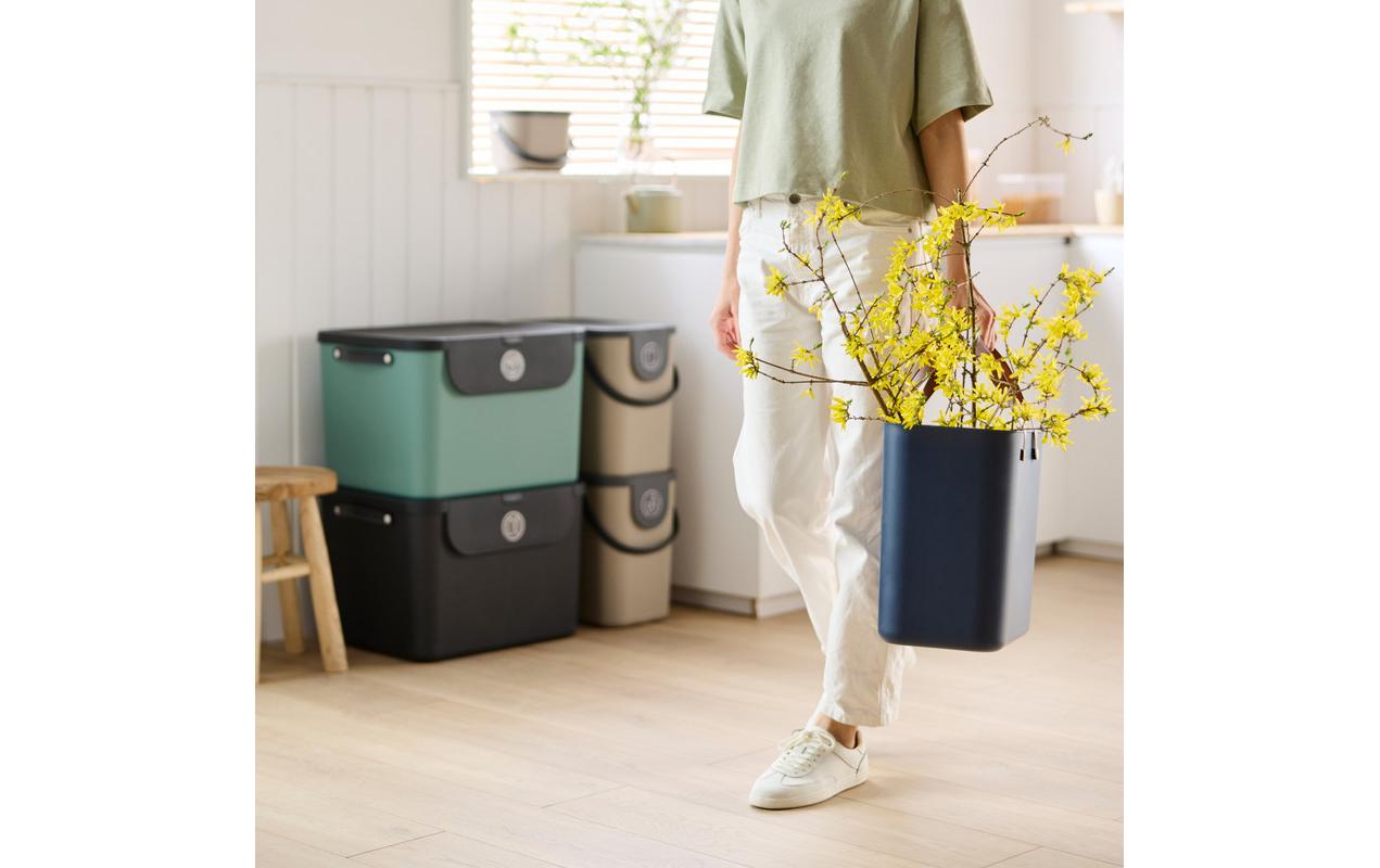 Rotho Recyclingbehälter ALBULA – 105 l – Recycling-Kunststoff, rechteckig – 3-fach – Anthrazit/Blau