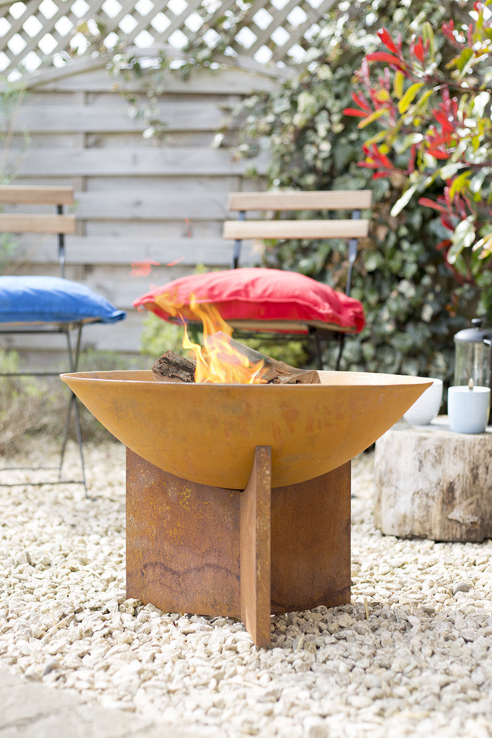 La Hacienda Feuerschale – Ø 56 × 38 cm – Eisenguss & Stahl, Naturrost