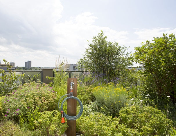 Gardena Gartenschlauch – 7,5 m, grau/türkis, mit Spritzpistole und Montageblöcken