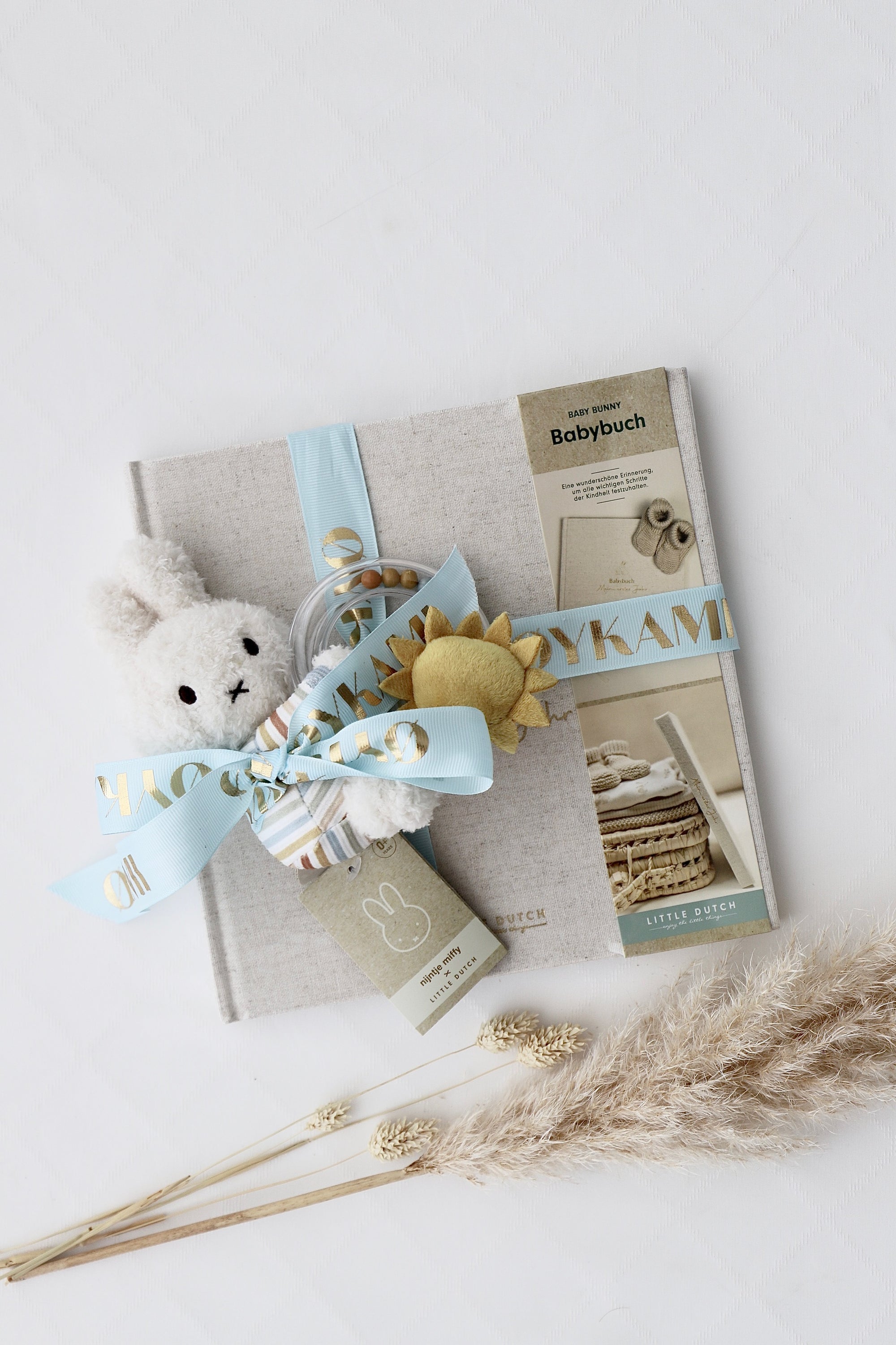 OYKAMI Babytagebuch Miffy – mit Miffy-Stofftier, blau