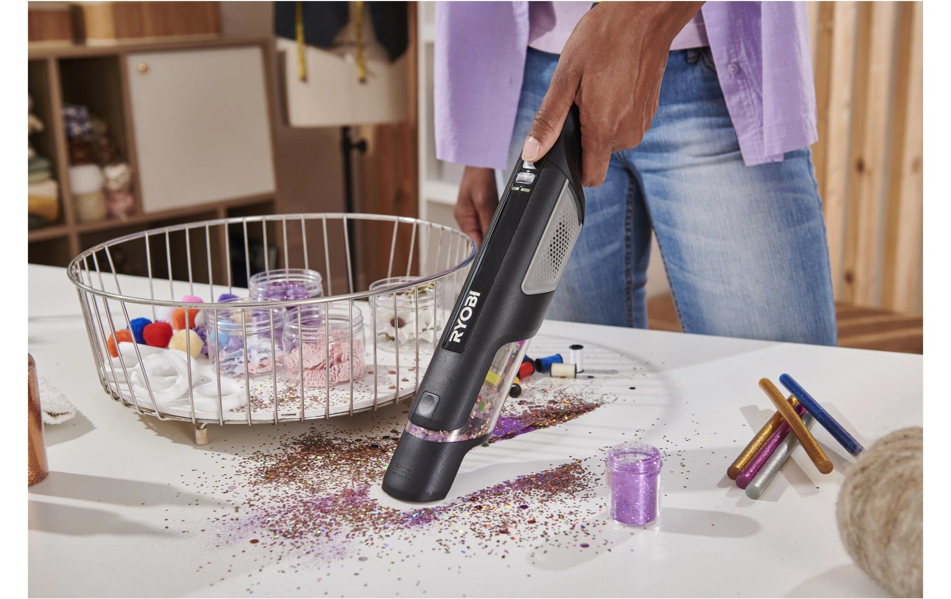 Ryobi Akku-Handstaubsauger RHV44-220G – 0,15 l, 4 V, 14 min