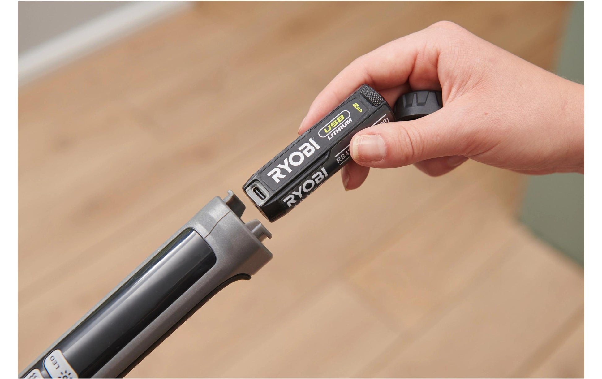 Ryobi Sprühwischer RSM4-120G – für Hartböden – Grau/Schwarz