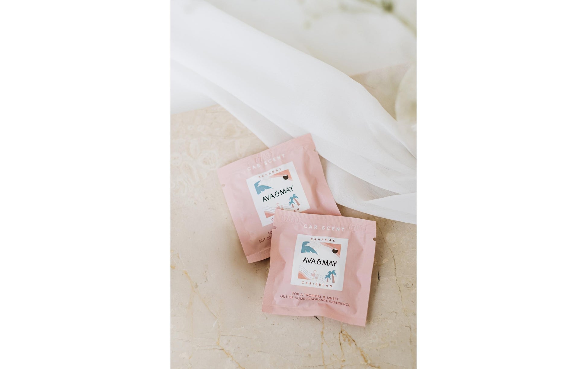 Ava & May Lufterfrischer Bahamas (Kokos, Monoï, Vanille) – Ø 85 mm × 10 mm – Rosa – Parfümiertes Polymer