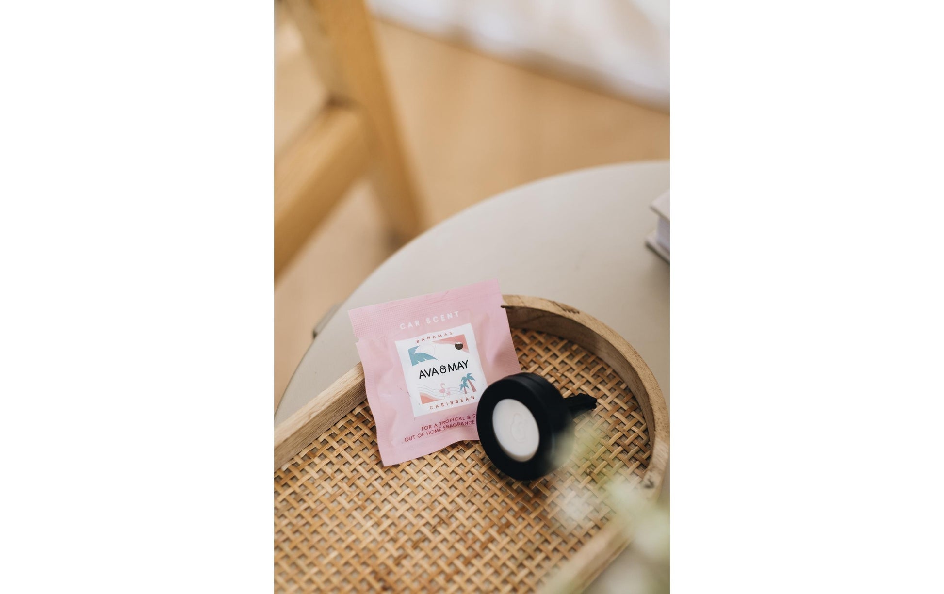 Ava & May Lufterfrischer Bahamas (Kokos, Monoï, Vanille) – Ø 85 mm × 10 mm – Rosa – Parfümiertes Polymer