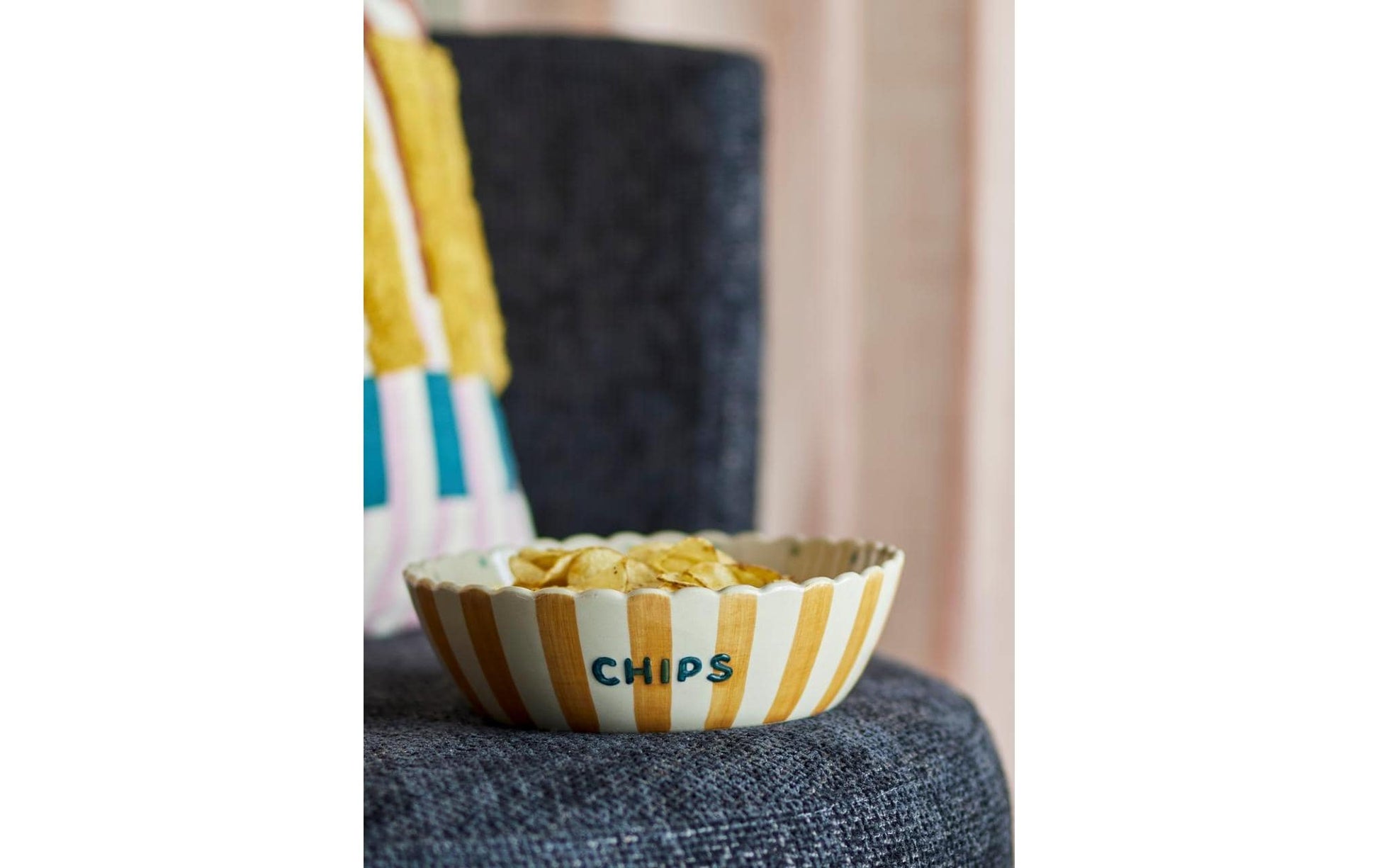 Bloomingville Snackschale Happy Changes – 2,9 l, Ø 24,0 cm, Steingut, spülmaschinenfest, mikrowellengeeignet